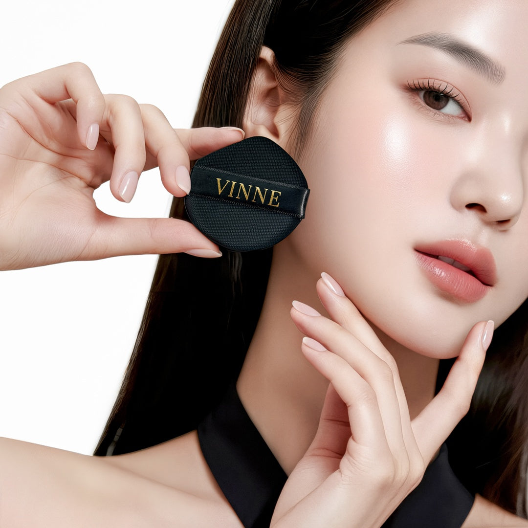 Model using the Vinne Collagen Mask Puff