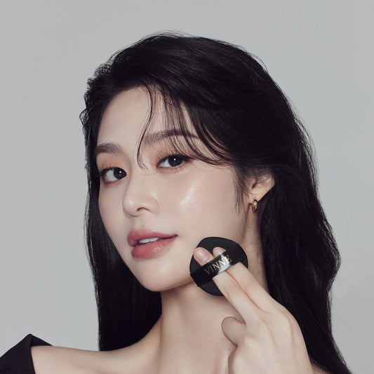 VINNE Cushion Foundation Puff VINNE cushion with SPF 50 for combined sun protection and beauty.