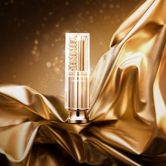 VINNE-Plumping-Lipbalm-Gold-Background