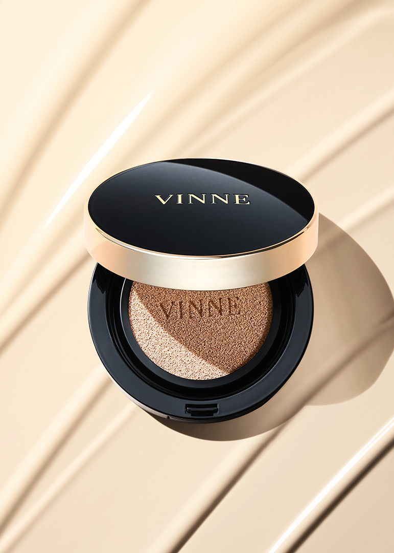 VINNE Cushionfoundation Background LightBeige VINNE Cushion Foundation #21 Light Beige for flawless glass skin finish